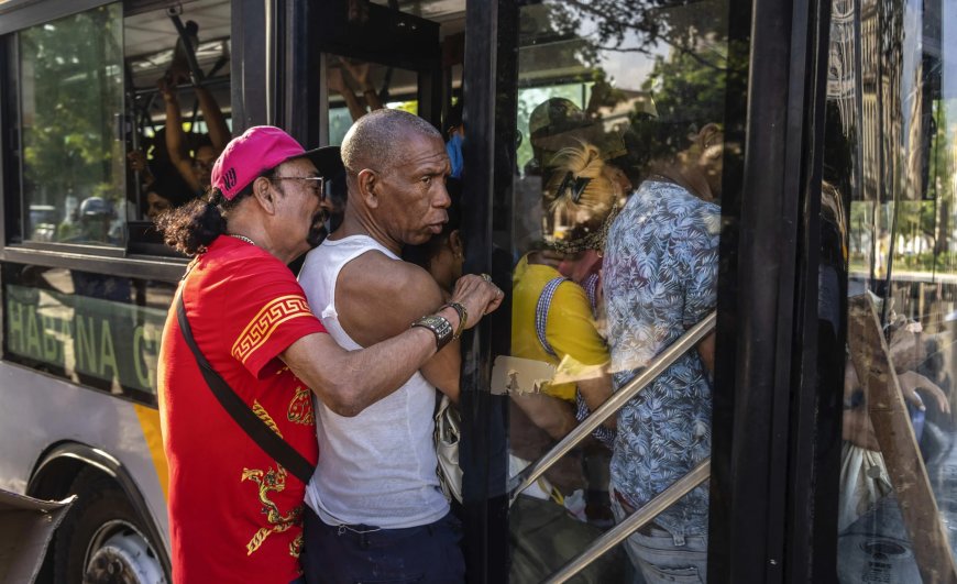 Cuba ziet openbaar vervoer instorten