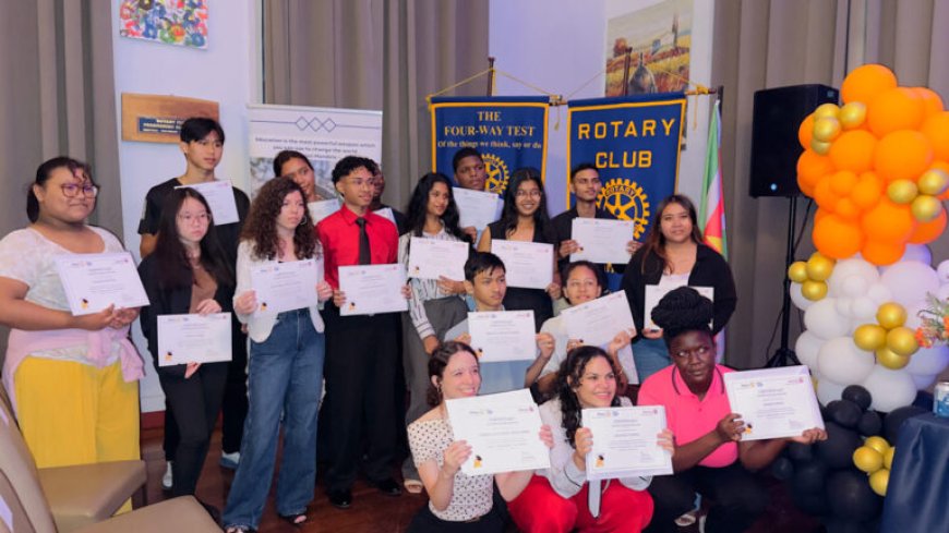 Rotary Club Paramaribo reikt 22e VOJ Excellence Award uit
