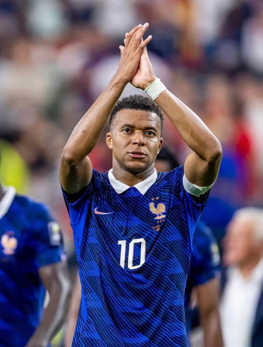 Macron steunt Mbappé in ruzie om meme met China